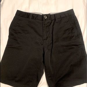 Slim Chino Blue Crown guys shorts.